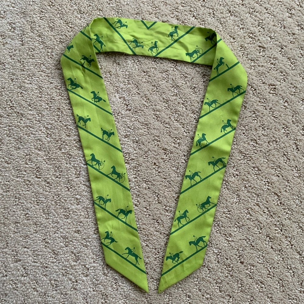 Hermès Twilly Scarf